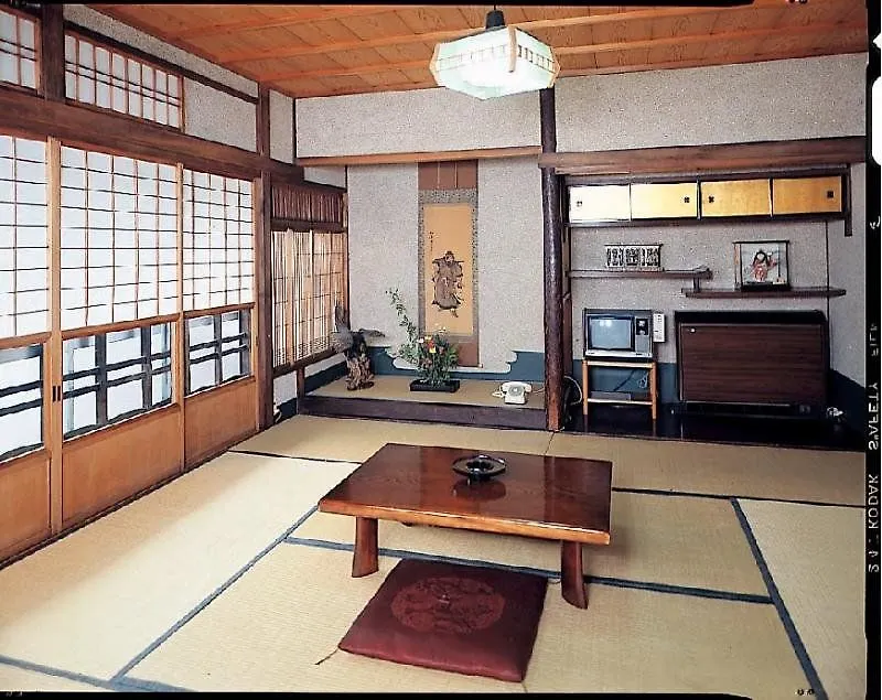 Takigawa Ryokan Kioto